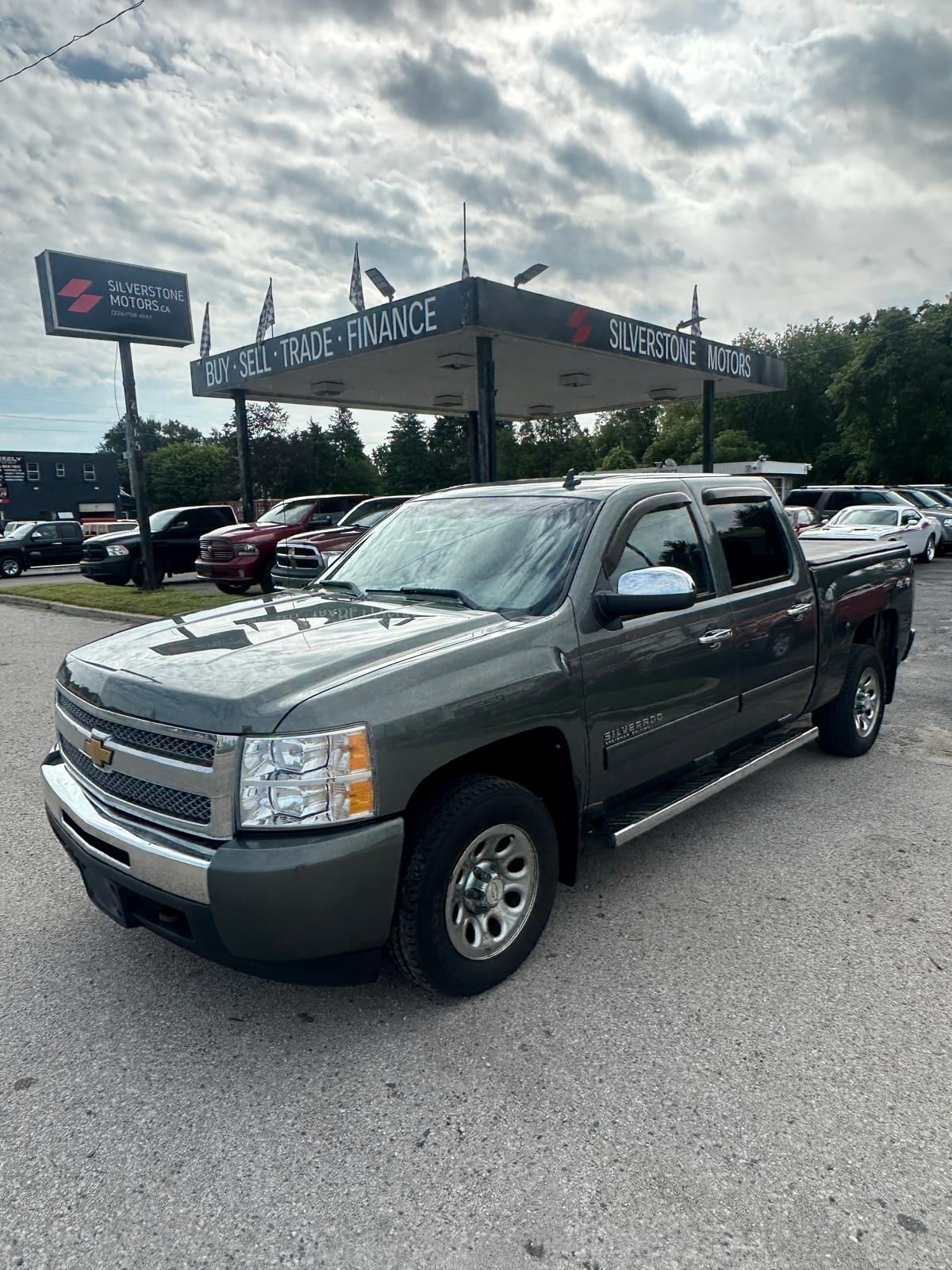 2011 Chevrolet SILVERADO LS CHEYENNE EDITION 4WD CREW CAB SHORT BOX - Photo 1