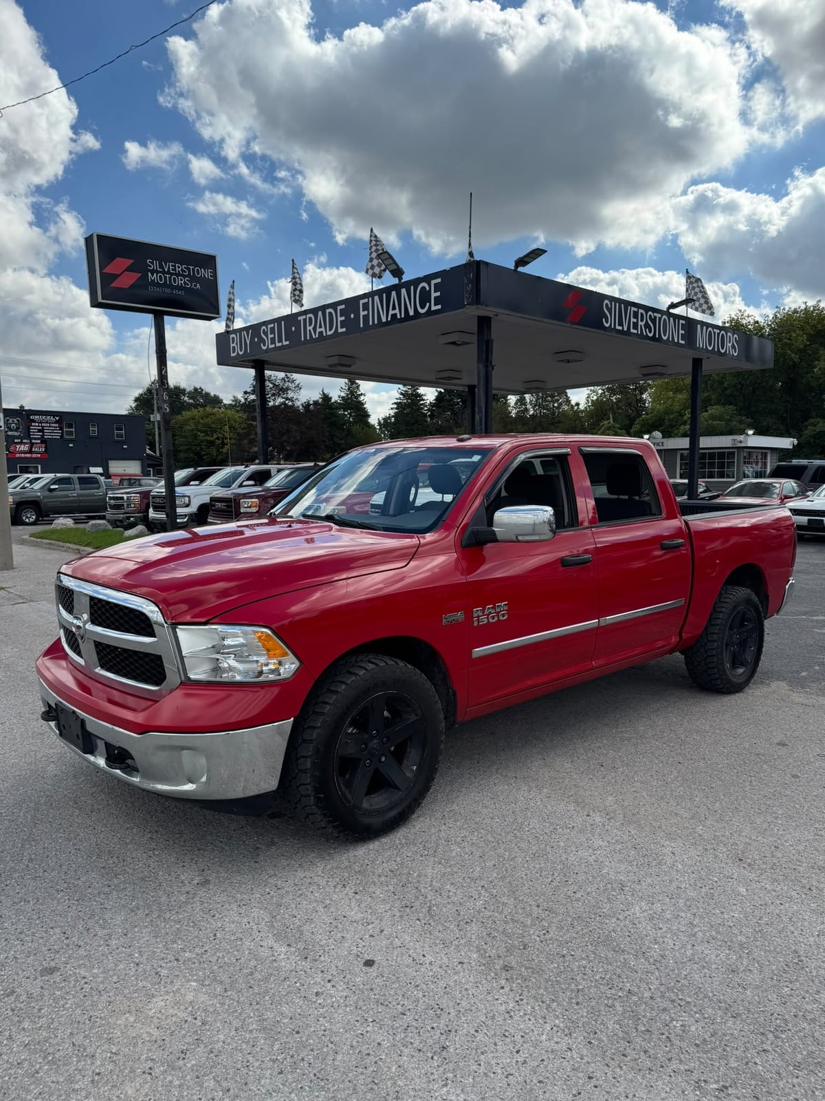 2015 RAM 1500 ST CREW CAB 4X4 HEMI CREW CAB