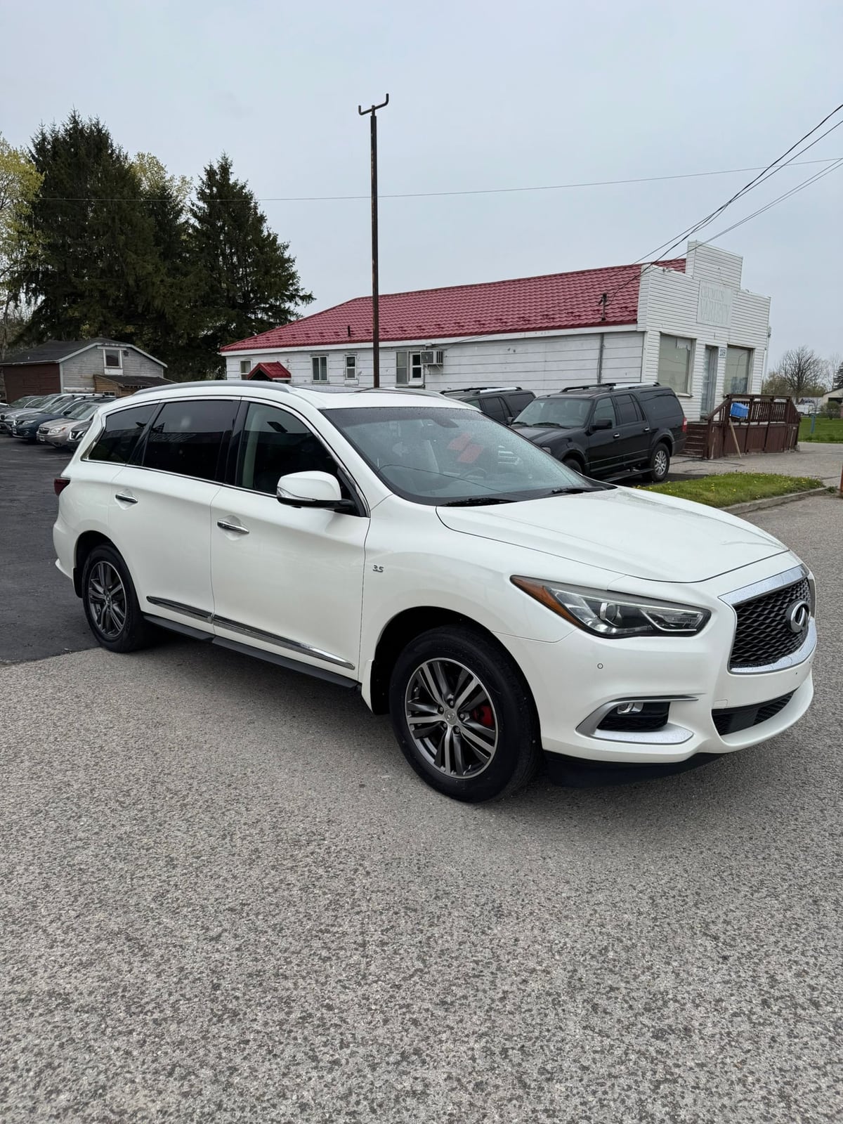 2016 Infiniti QX60 AWD 4DR - Photo 3