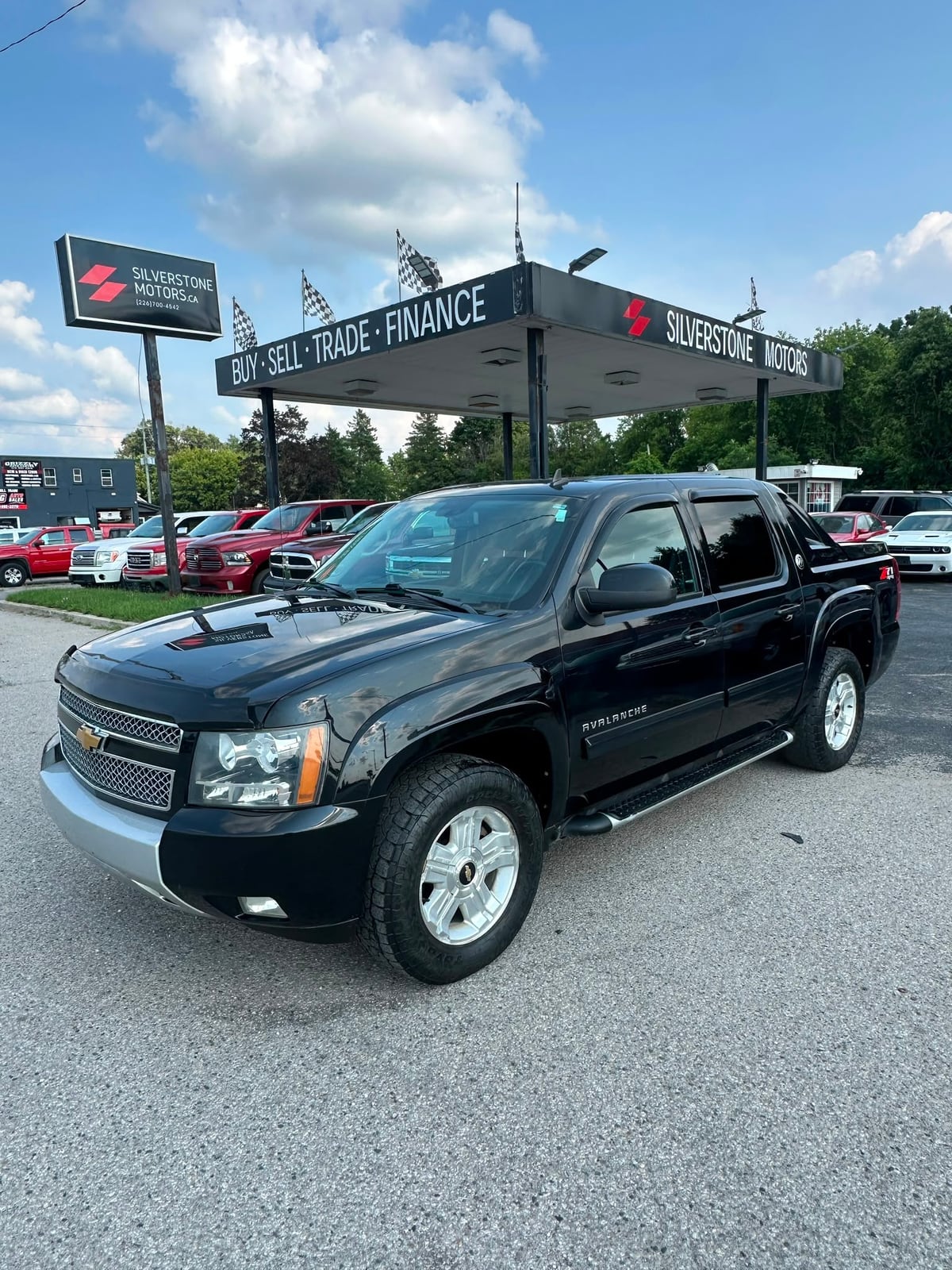 2013 Chevrolet Avalanche LTZ Z71 4X4 CREW CAB - Photo 1