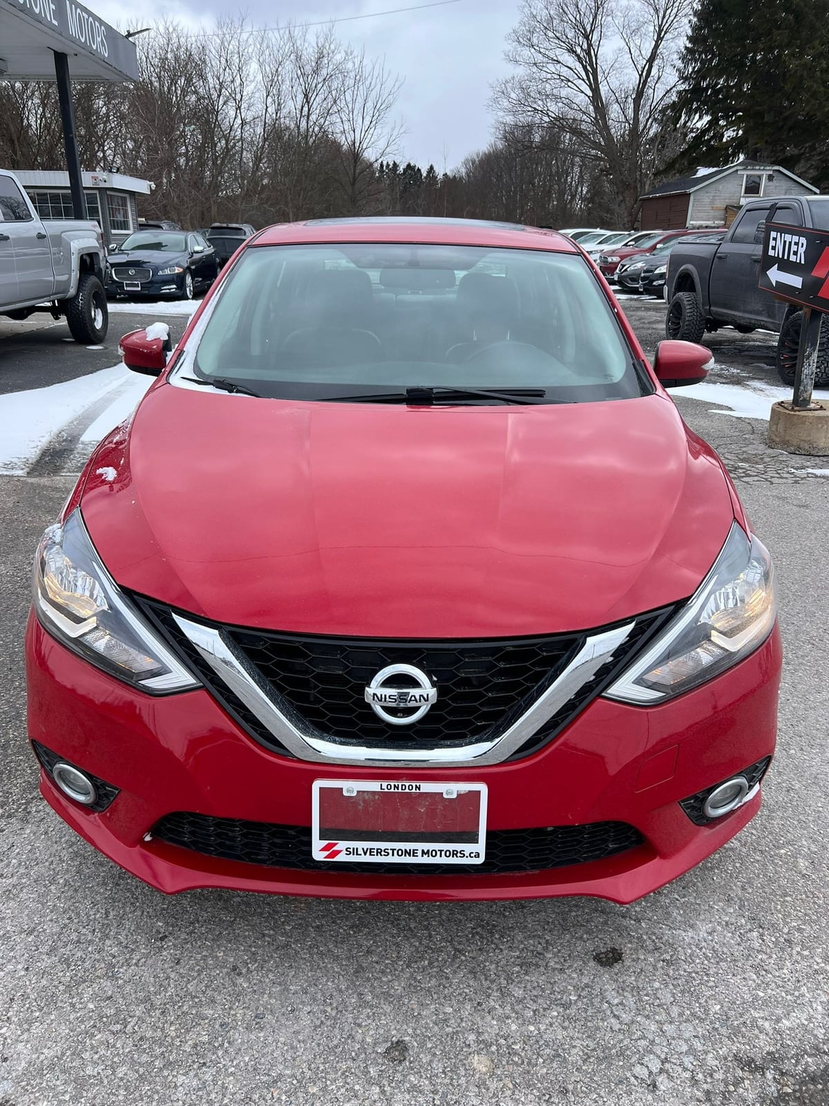2016 Nissan SENTRA SR 4DR SEDAN - Photo 2