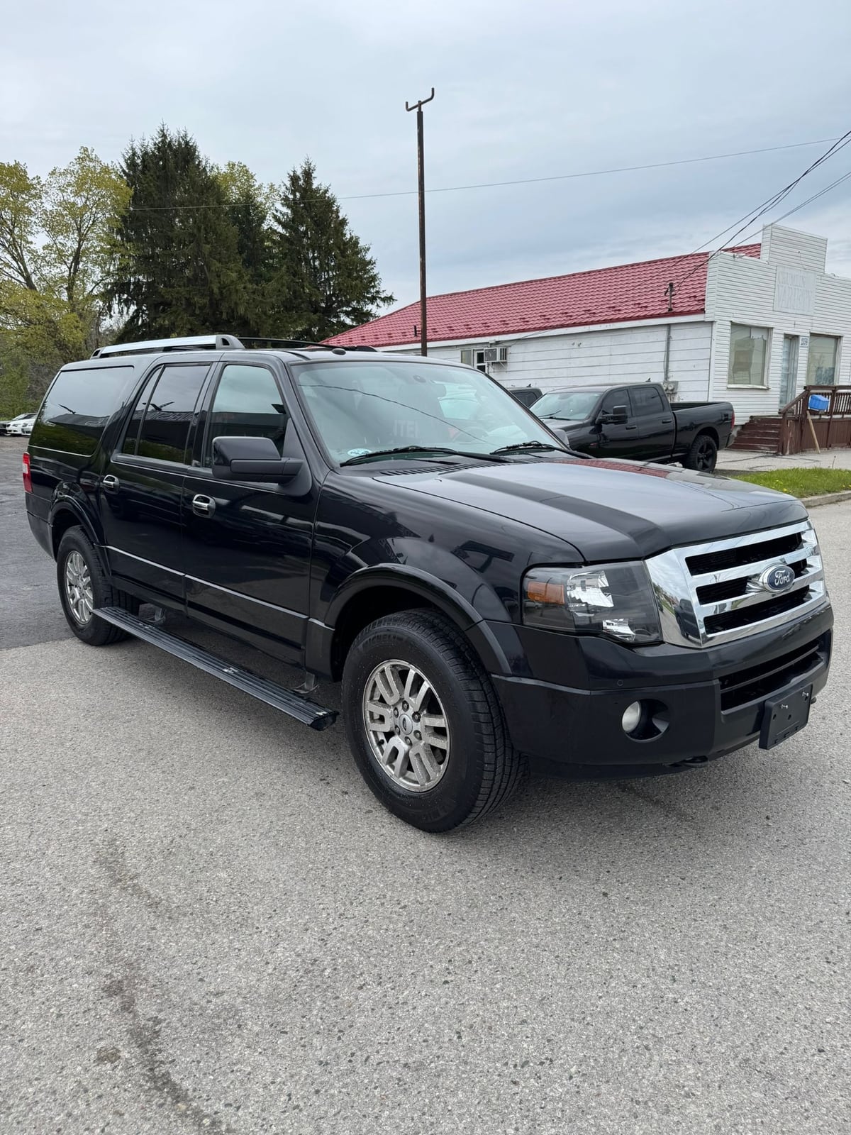 2012 Ford EXPEDITION MAX LIMITED 4WD 4DR - Photo 3