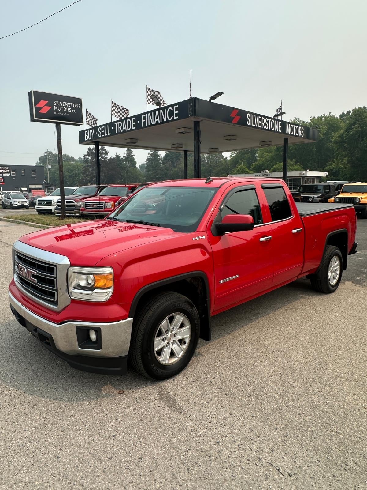2014 GMC SIERRA 1500 SLE 4WD 5.3 QUAD CAB 4DR - Photo 1