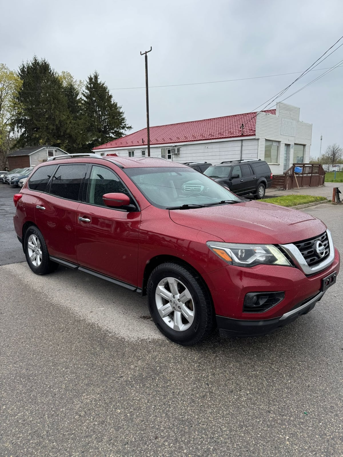 2017 Nissan Pathfinder SV 4WD - Photo 3