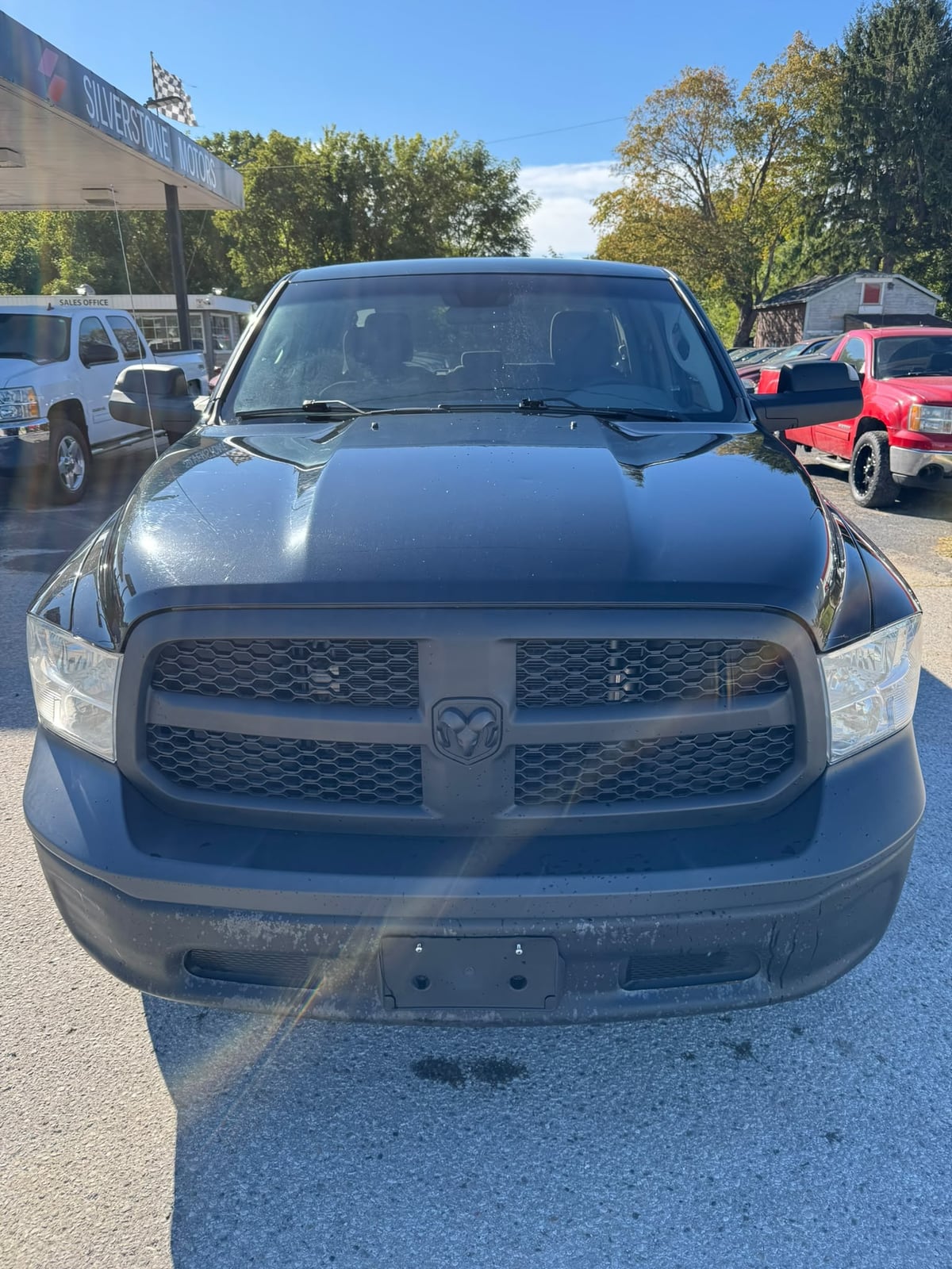 2017 RAM 1500 ST 4X4 HEMI QUAD CAB REG BED - Photo 2
