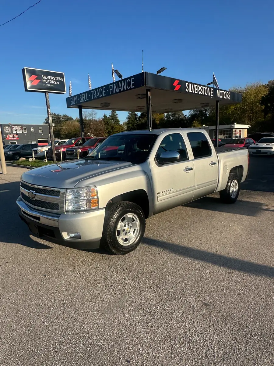 2011 Chevrolet Silverado LT Z71 CREW CAB SHORT BOX