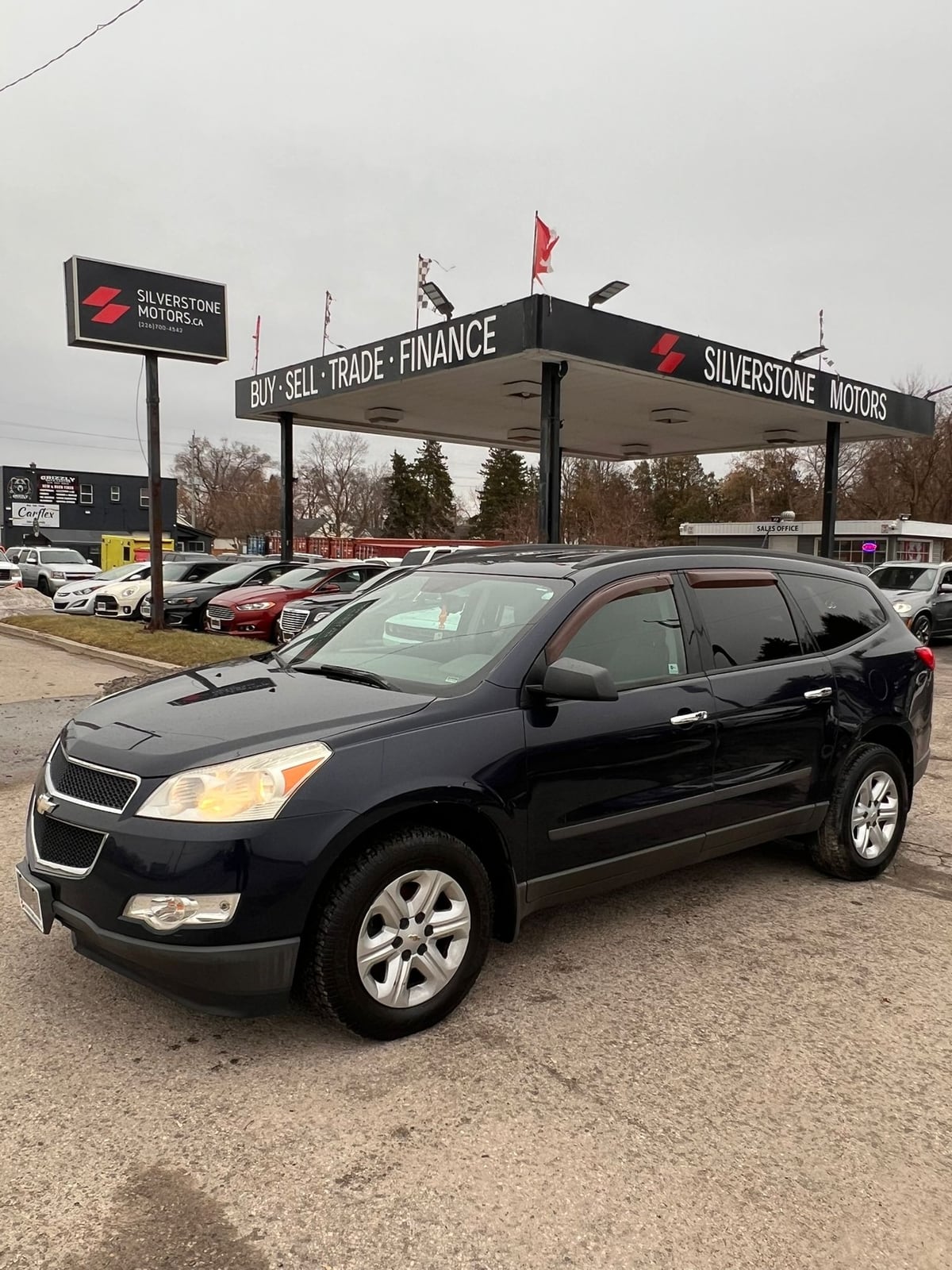 2011 Chevrolet TRAVERSE LS FWD 4DR - Photo 1