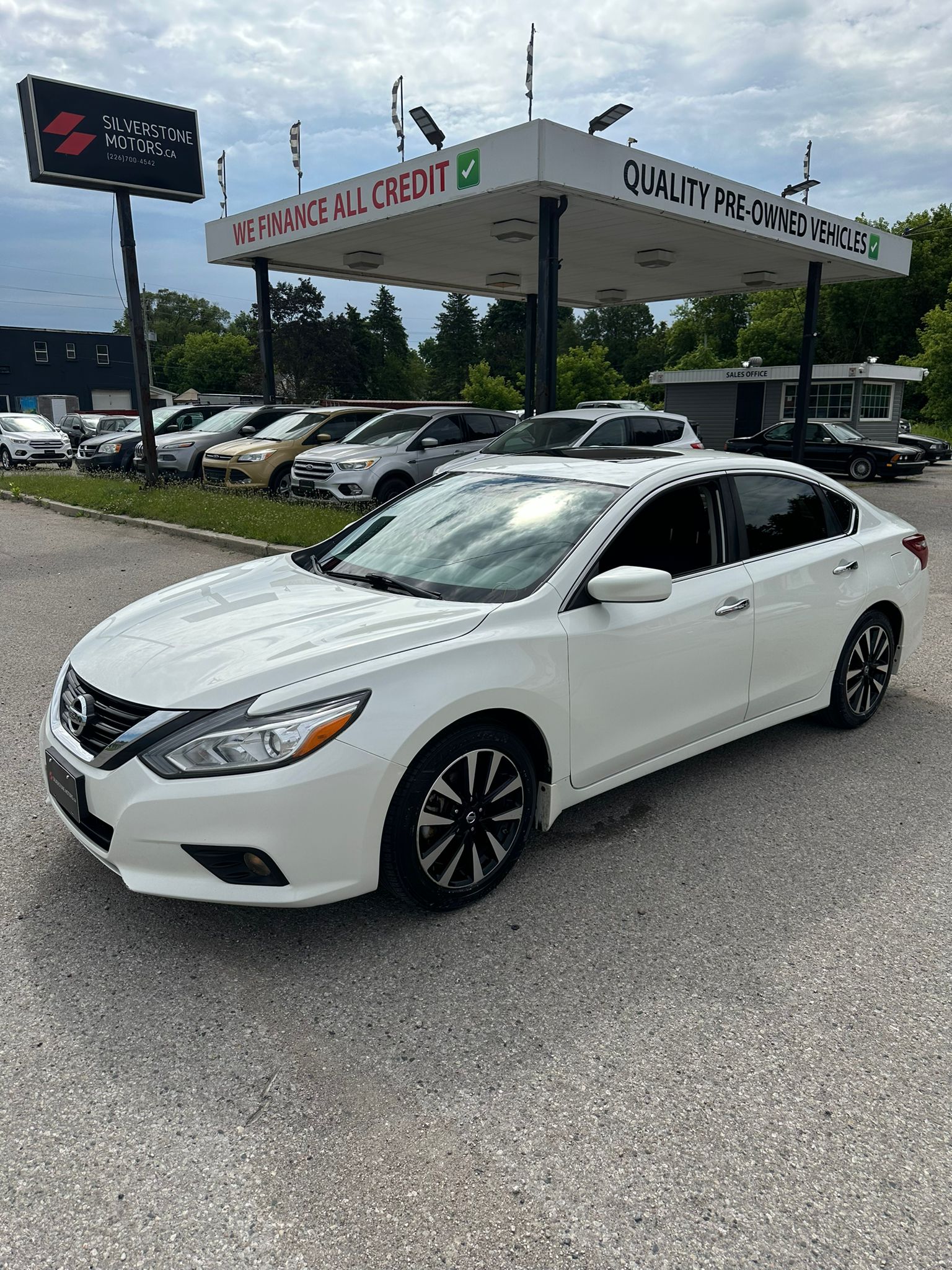 2018 NISSAN ALTIMA SV SEDAN - Silverstone Motors Dealership | Buy, Sell ...